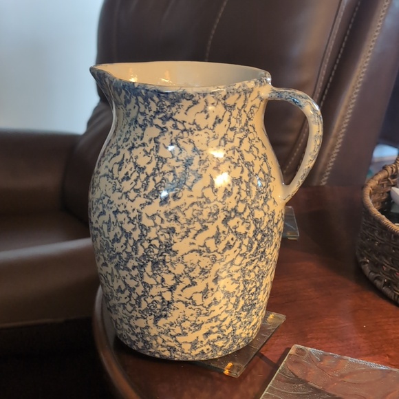 Robinson Ransbottom 2qt Ceramic Pitcher - Picture 3 of 7